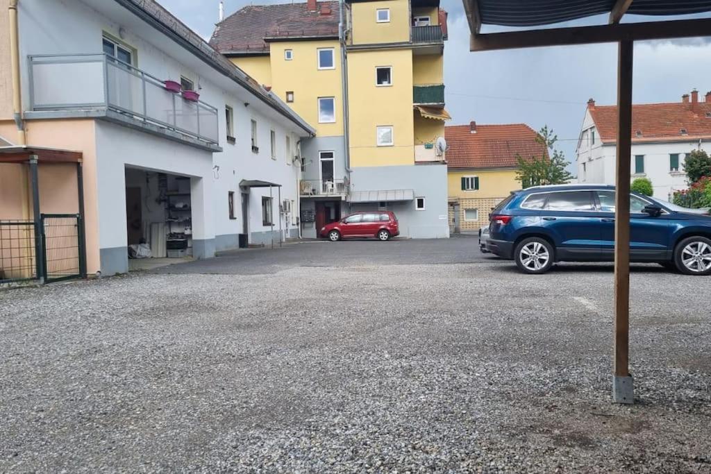 Mit 2 Betten Inklusive Gratis Parkplatz